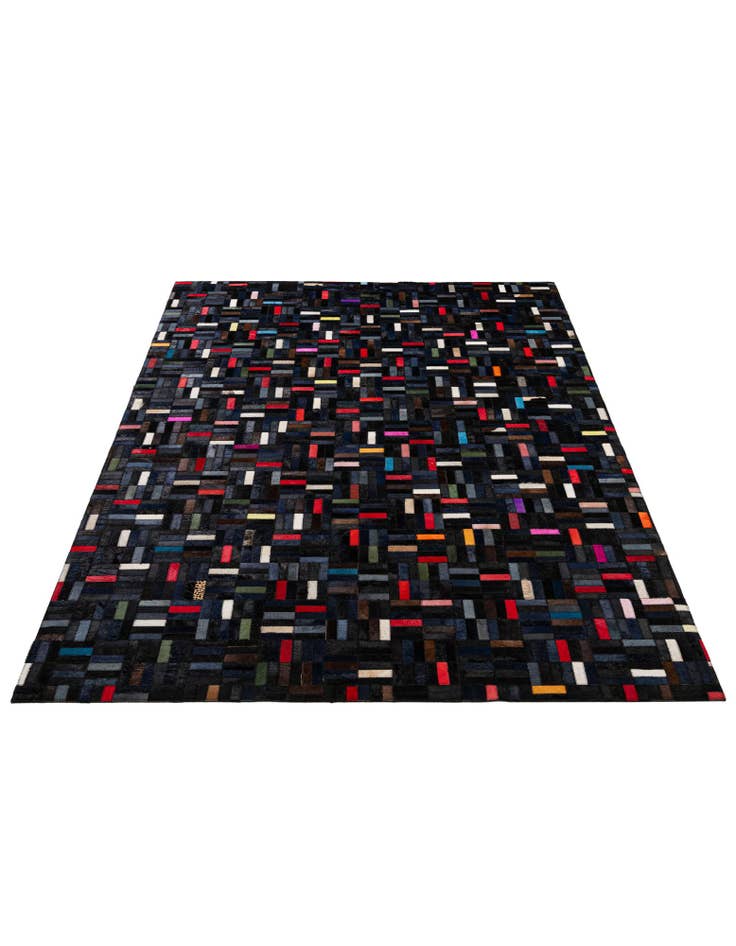 Detail image of 5' 1 x 8' Cowhide - Patchwork Rug