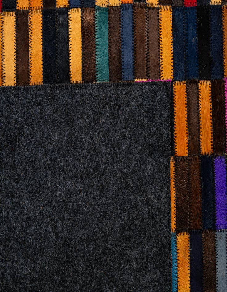 Detail image of 5' x 7' 11 Cowhide - Patchwork Rug