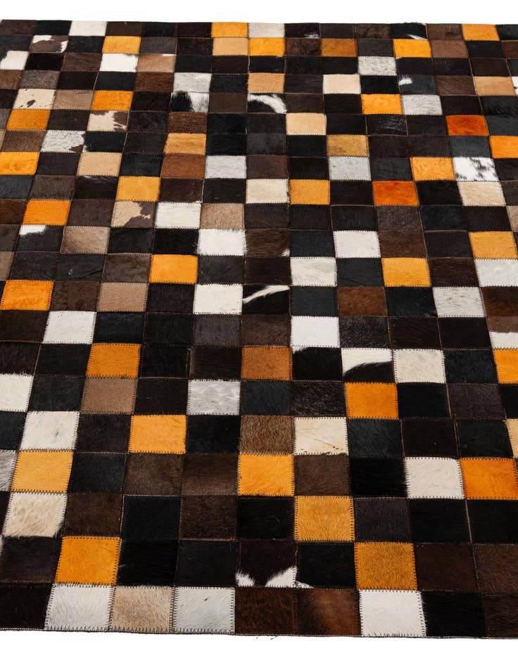 Detail image of 5' 2 x 7' 11 Cowhide - Patchwork Rug