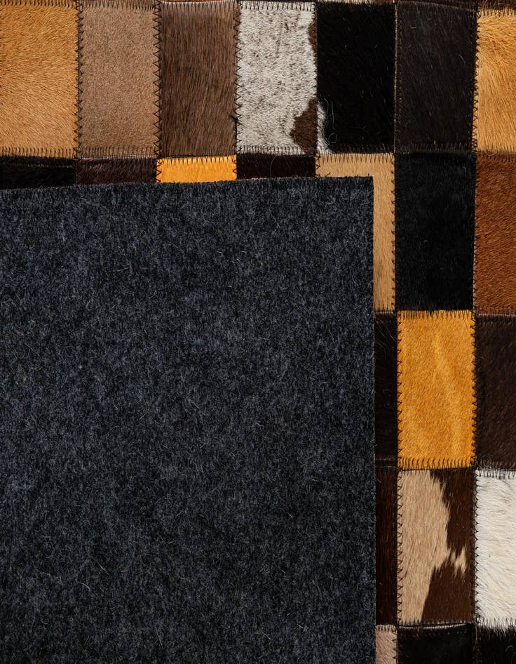 Detail image of 5' 2 x 7' 11 Cowhide - Patchwork Rug