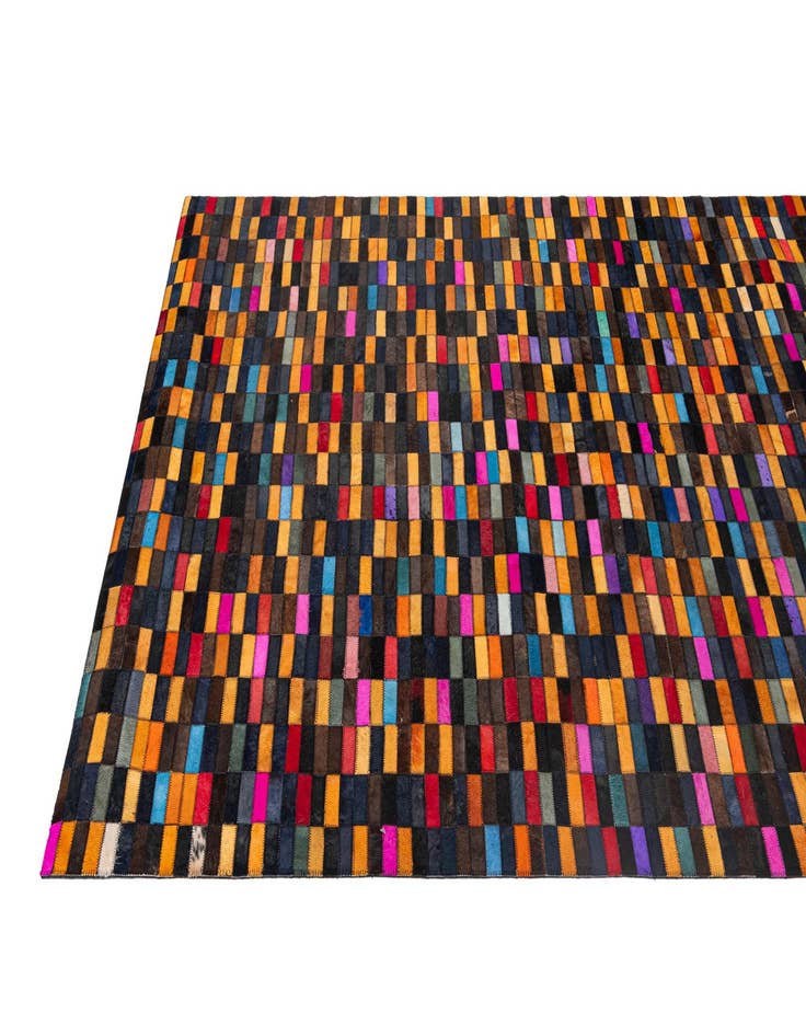 Detail image of 4' 11 x 8' Cowhide - Patchwork Rug