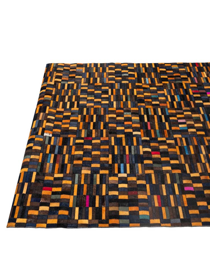 Detail image of 5' 1 x 7' 11 Cowhide - Patchwork Rug