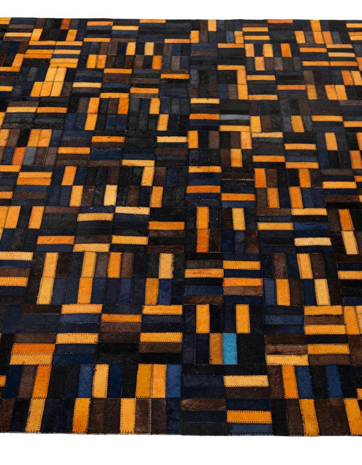 Detail image of 4' 11 x 7' 11 Cowhide - Patchwork Rug