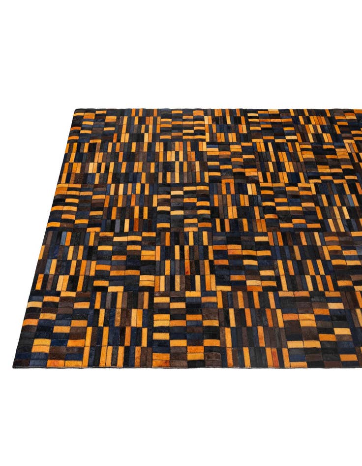 Detail image of 5' x 7' 11 Cowhide - Patchwork Rug