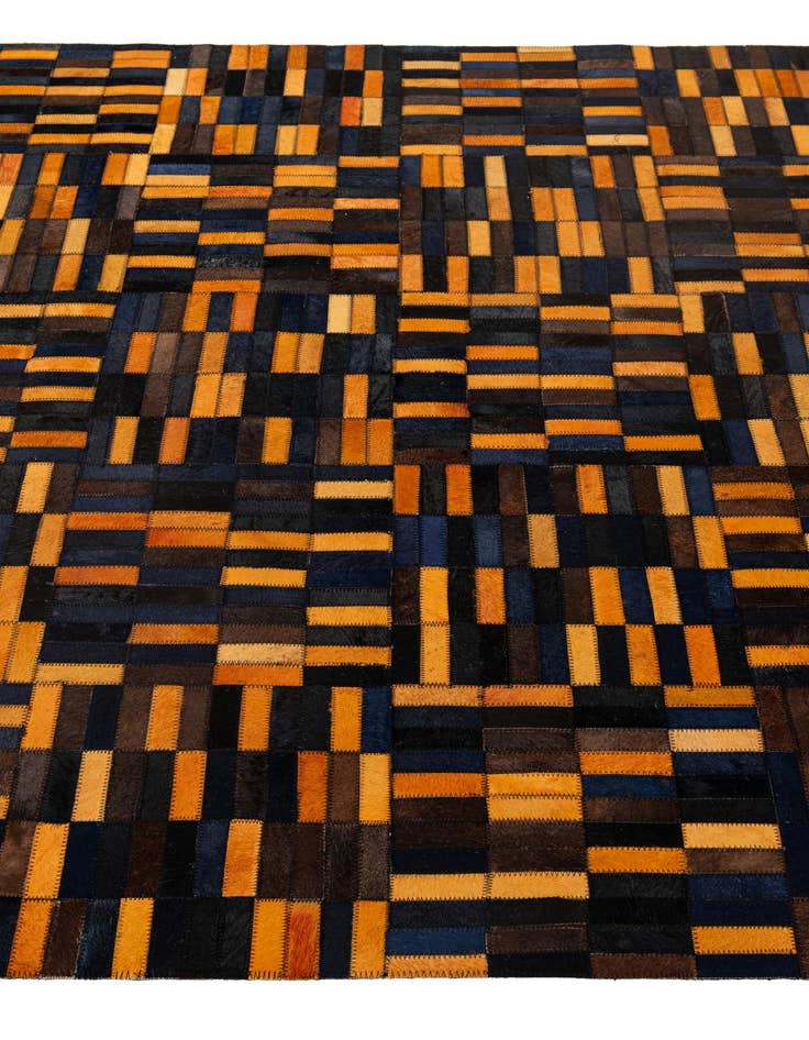 Detail image of 5' x 7' 11 Cowhide - Patchwork Rug