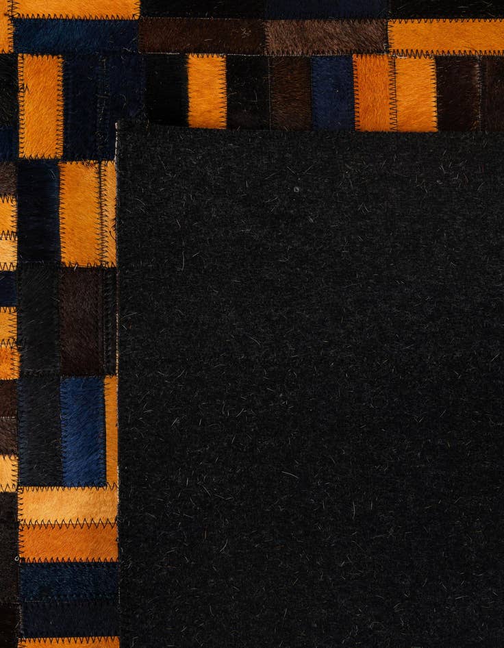 Detail image of 5' x 7' 11 Cowhide - Patchwork Rug