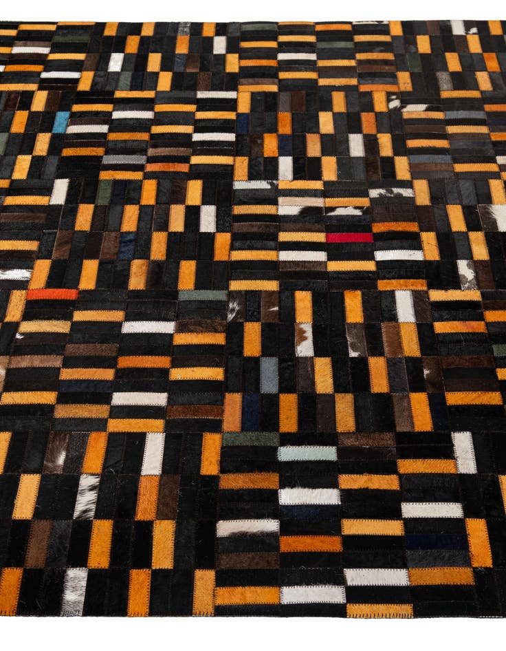 Detail image of 5' x 7' 11 Cowhide - Patchwork Rug