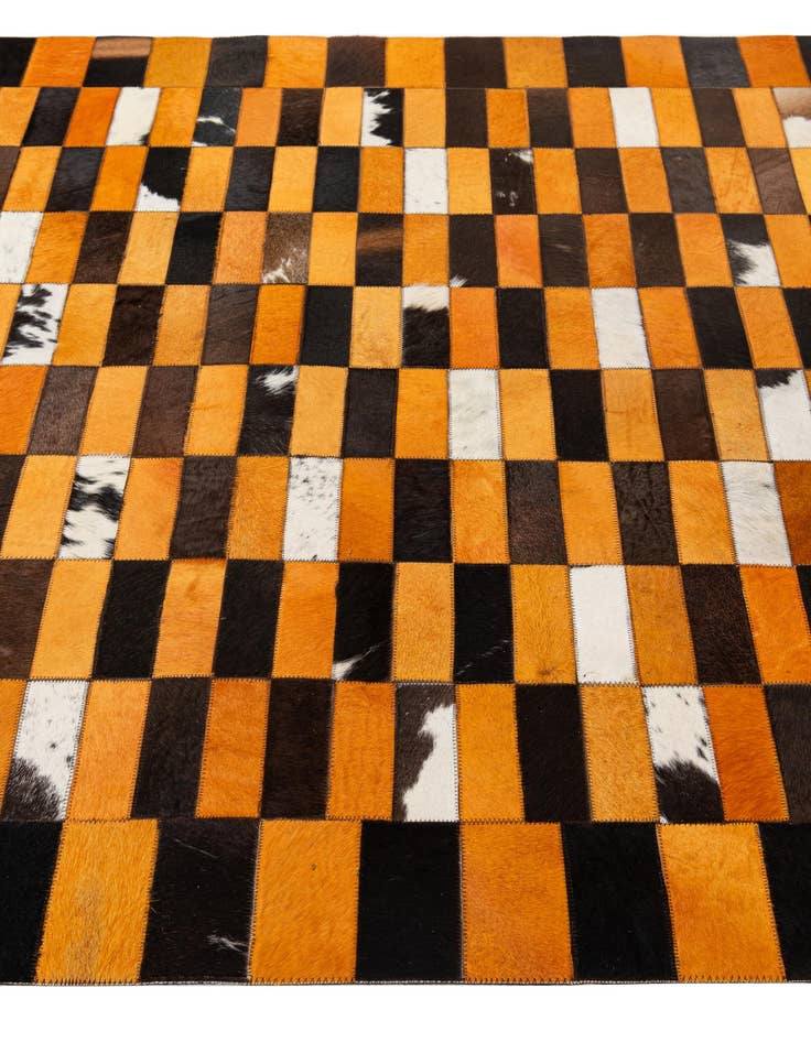 Detail image of 5' 1 x 7' 11 Cowhide - Patchwork Rug