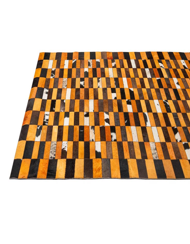 Detail image of 5' 1 x 7' 11 Cowhide - Patchwork Rug