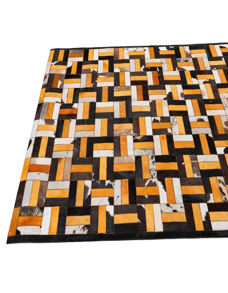 Detail image of 5' 2 x 8' Cowhide - Patchwork Rug