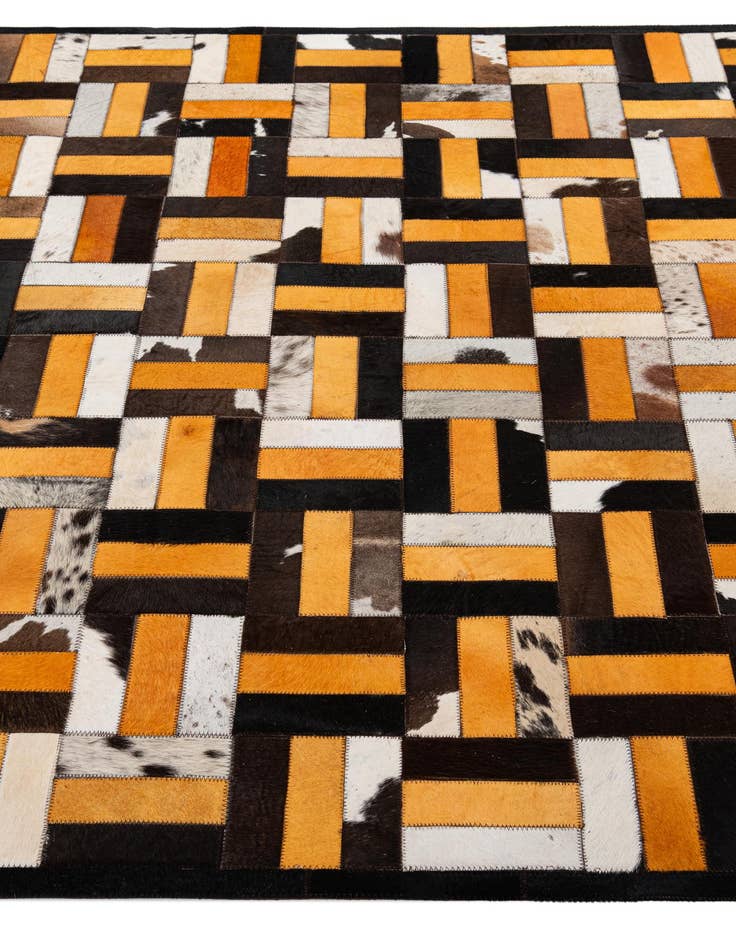 Detail image of 5' 2 x 8' Cowhide - Patchwork Rug