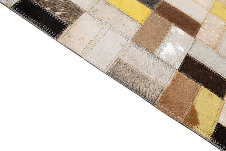 Detail image of 5' x 8' Cowhide - Patchwork Rug
