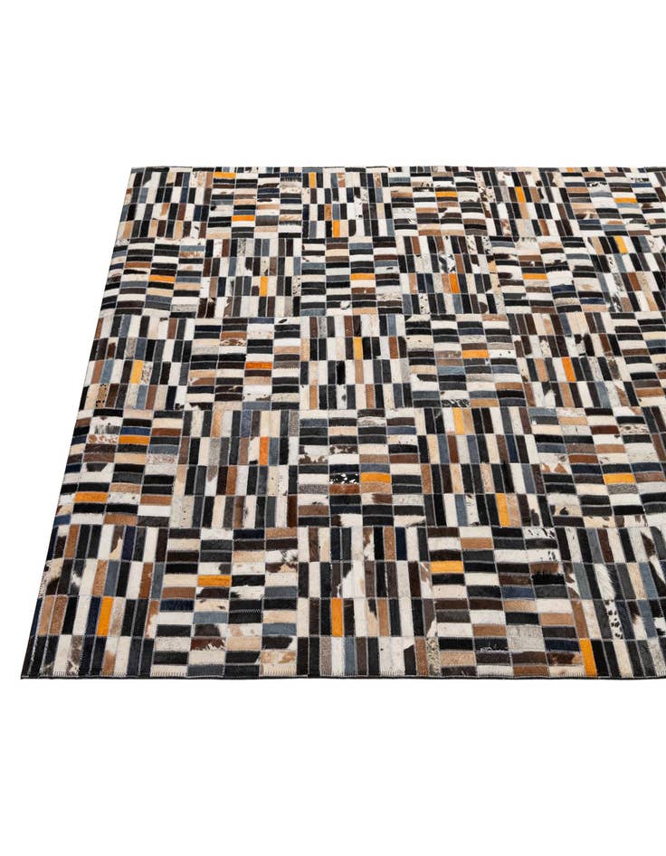 Detail image of 5' 1 x 7' 11 Cowhide - Patchwork Rug