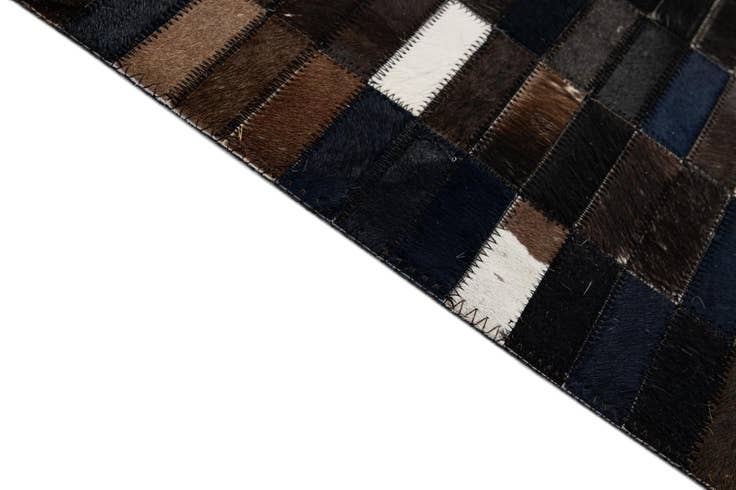 Detail image of 5' x 8' Cowhide - Patchwork Rug
