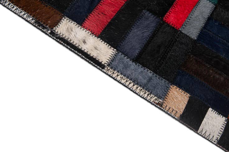Detail image of 5' x 8' Cowhide - Patchwork Rug