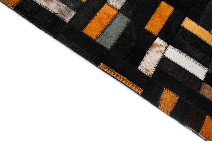 5' 2 x 8' Cowhide - Patchwork Rug