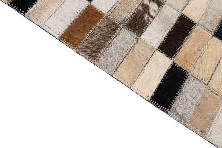 5' 1 x 8' Cowhide - Patchwork Rug