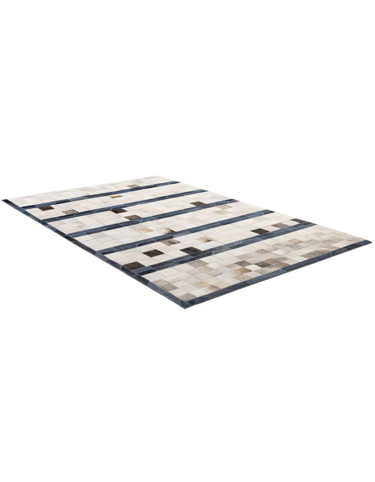 Detail image of 5' 1 x 7' 11 Cowhide - Patchwork Rug