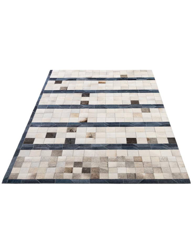 Detail image of 5' 1 x 7' 11 Cowhide - Patchwork Rug