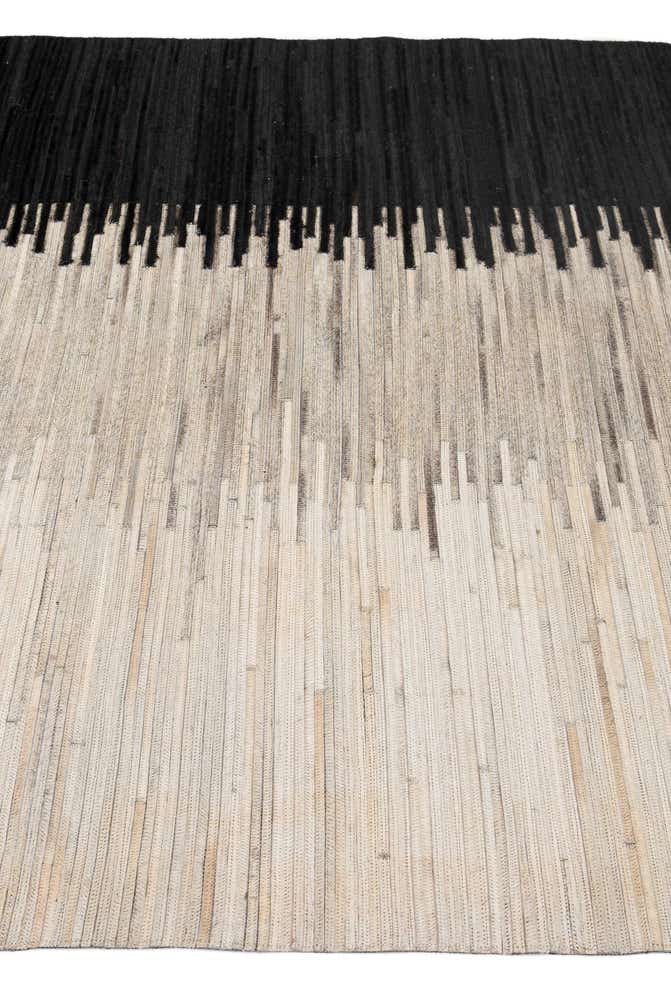 5' 6 x 8' Cowhide - Patchwork Rug