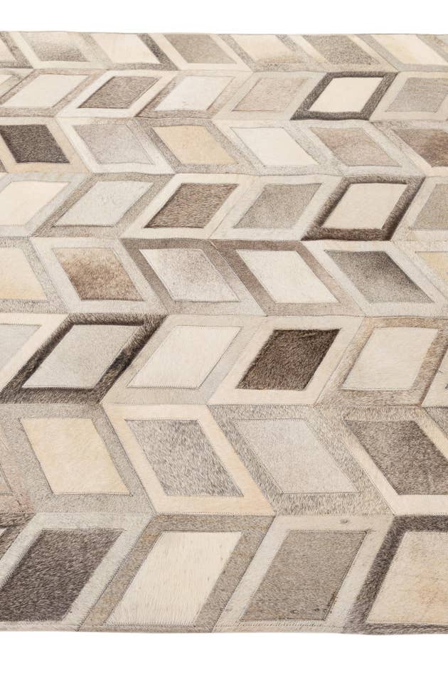 Detail image of 5' 3 x 7' 8 Cowhide - Patchwork Rug