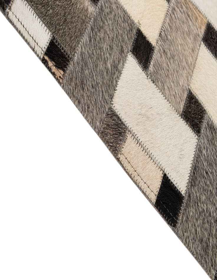Detail image of 5' 2 x 8' Cowhide - Patchwork Rug