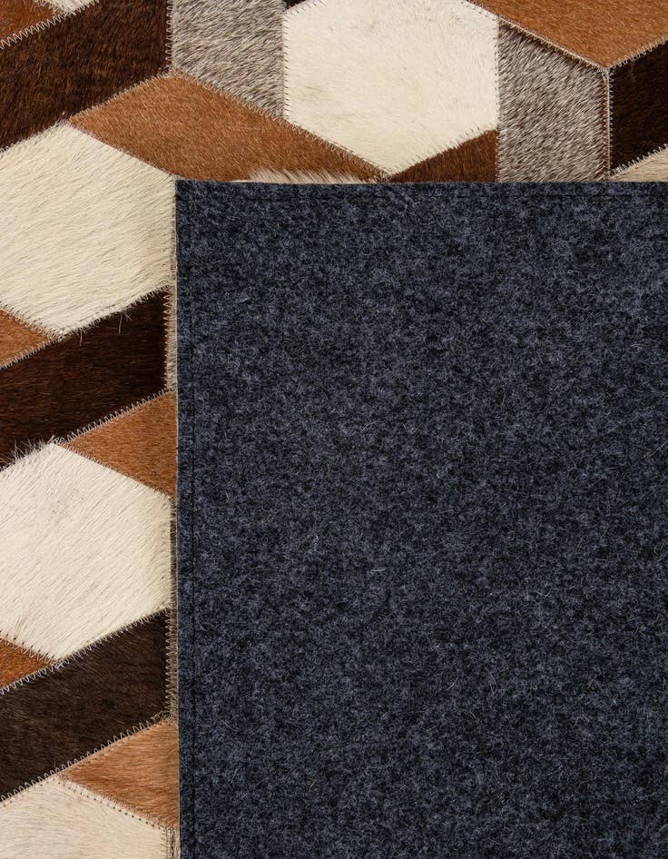 Detail image of 5' 2 x 7' 10 Cowhide - Patchwork Rug