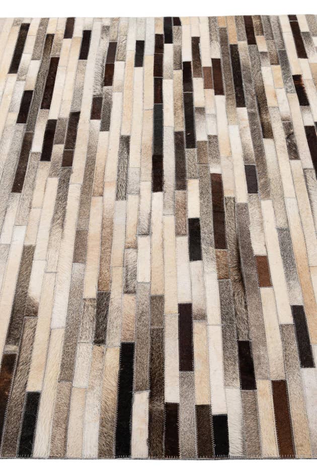 Detail image of 5' 3 x 8' Cowhide - Patchwork Rug