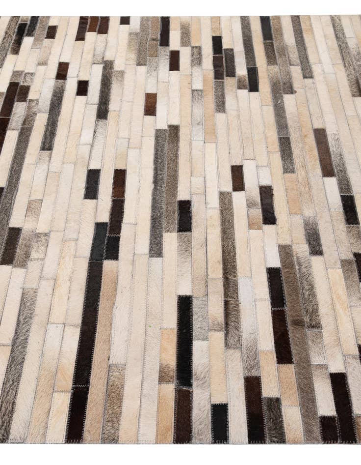 Detail image of 5' 1 x 7' 11 Cowhide - Patchwork Rug