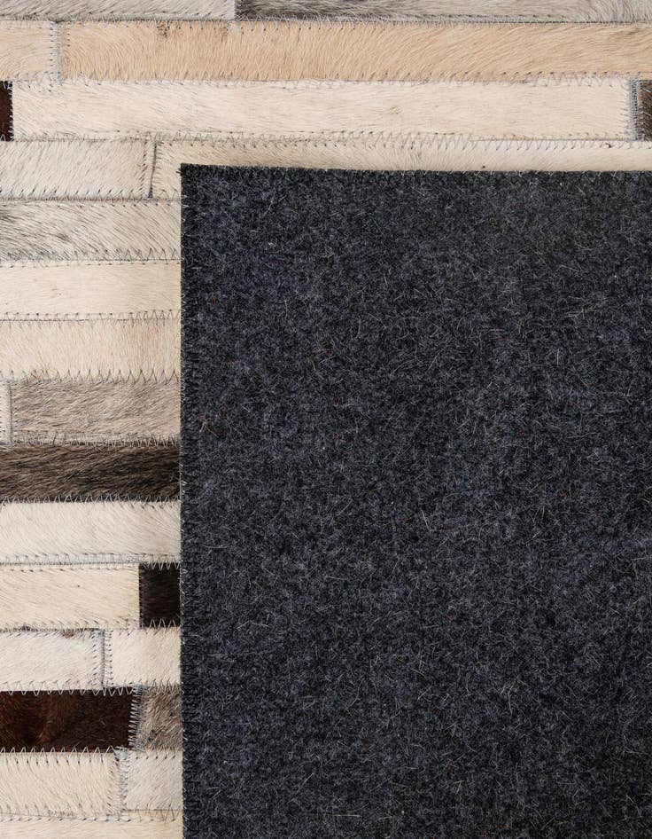 Detail image of 5' 1 x 7' 11 Cowhide - Patchwork Rug