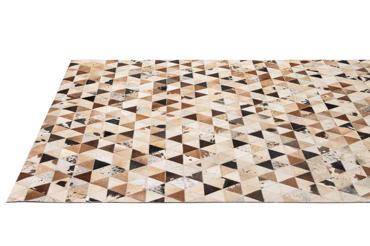 Detail image of 5' x 7' 11 Cowhide - Patchwork Rug