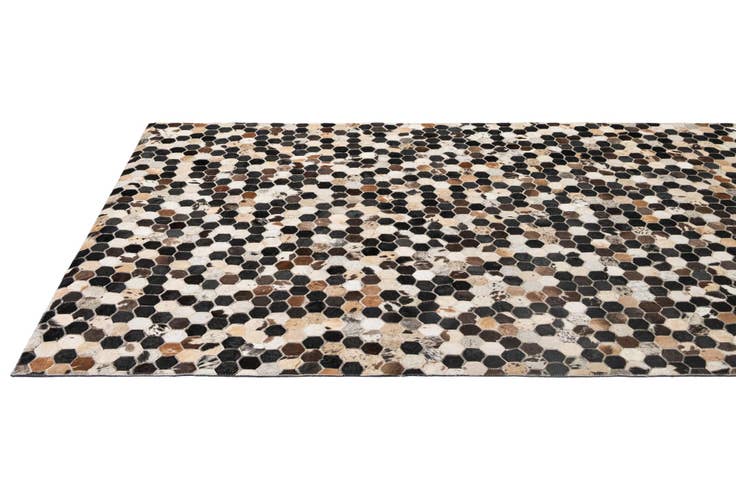 Detail image of 5' 1 x 7' 11 Cowhide - Patchwork Rug