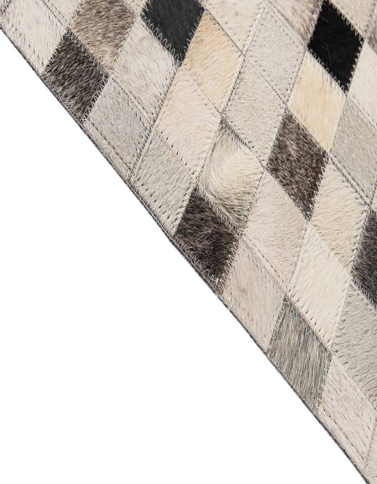 Detail image of 5' x 7' 11 Cowhide - Patchwork Rug