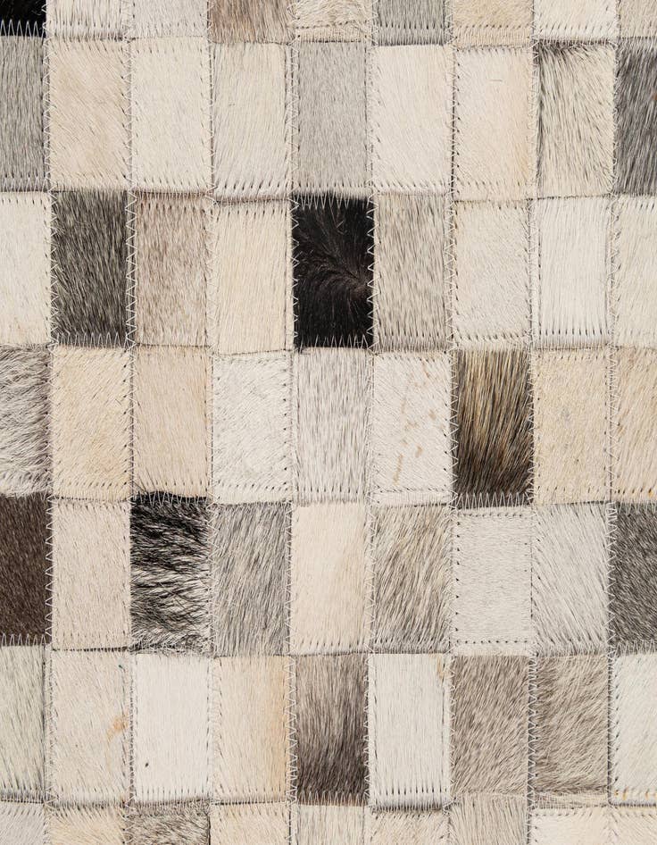 Detail image of 5' x 7' 11 Cowhide - Patchwork Rug