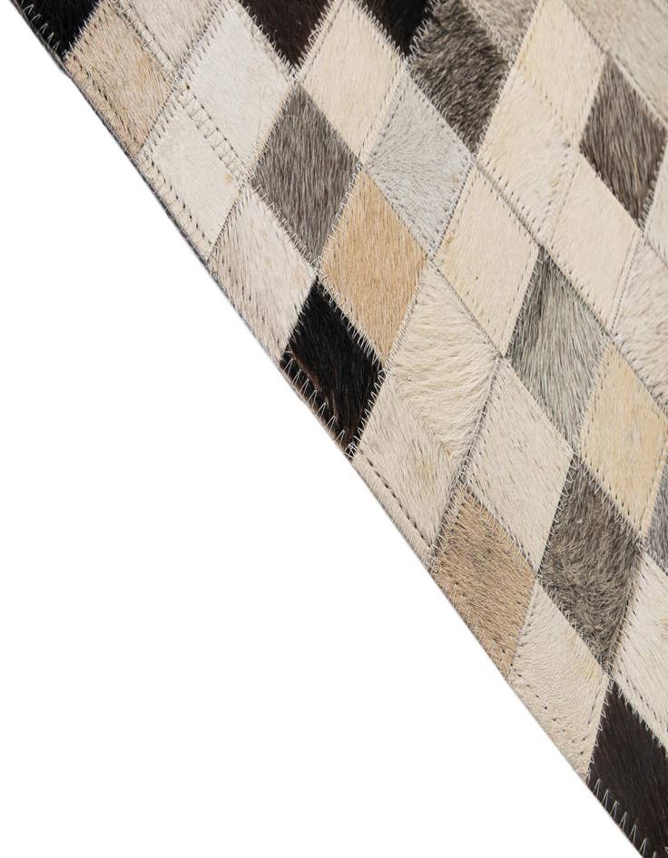 Detail image of 5' 1 x 7' 11 Cowhide - Patchwork Rug