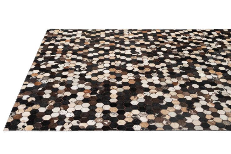Detail image of 5' x 8' 1 Cowhide - Patchwork Rug