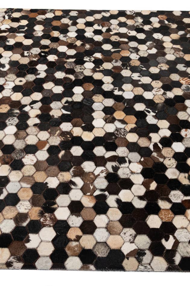 Detail image of 5' x 8' 1 Cowhide - Patchwork Rug