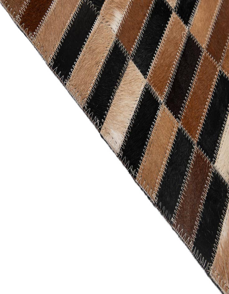 Detail image of 5' 3 x 7' 11 Cowhide - Patchwork Rug