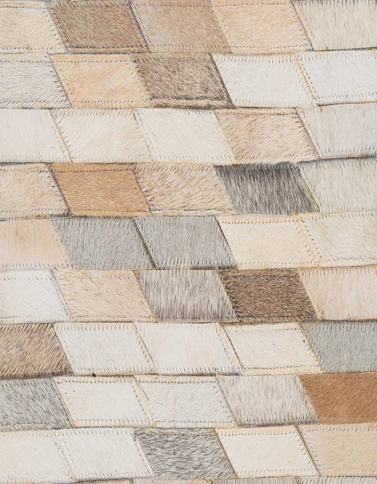 Detail image of 5' 1 x 8' 2 Cowhide - Patchwork Rug