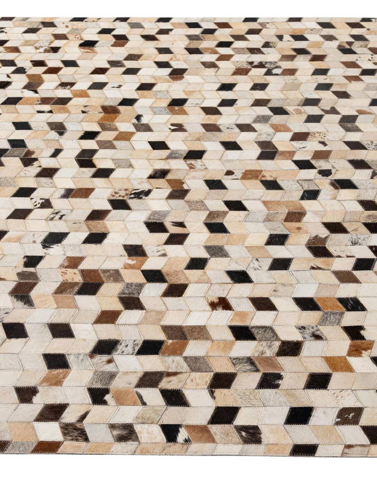 Detail image of 5' 1 x 8' Cowhide - Patchwork Rug
