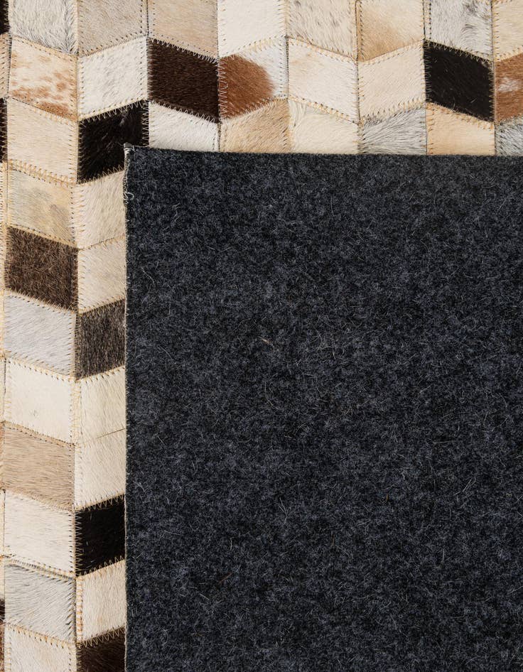 Detail image of 5' 1 x 8' Cowhide - Patchwork Rug