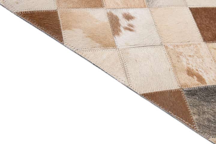 5' 1 x 8' Cowhide - Patchwork Rug