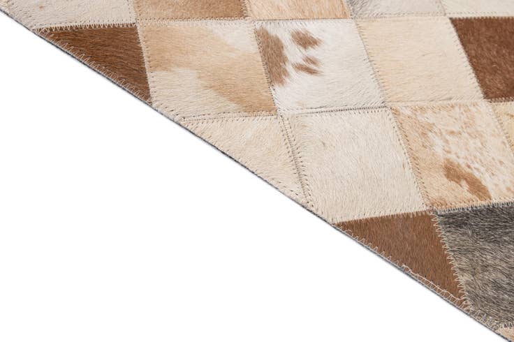 Detail image of 5' 1 x 8' Cowhide - Patchwork Rug