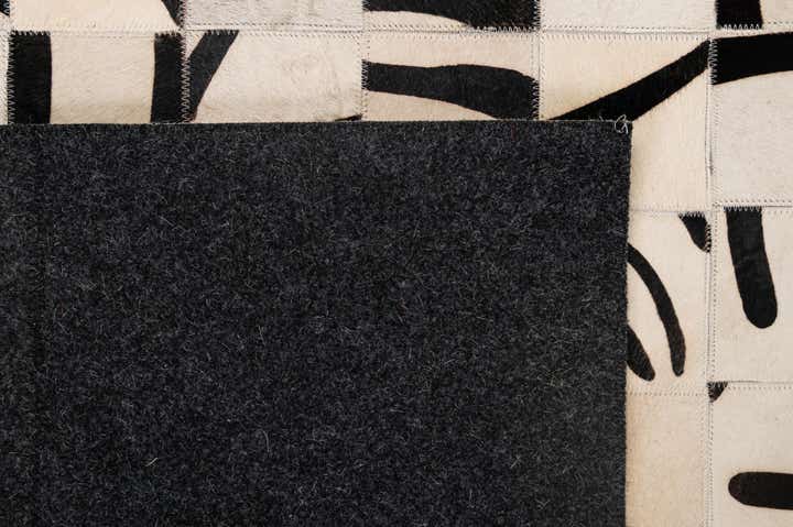 5' x 7' 10 Cowhide - Patchwork Rug