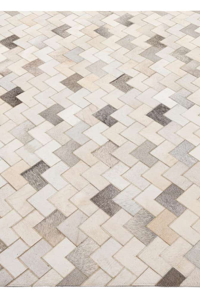 5' 2 x 8' Cowhide - Patchwork Rug