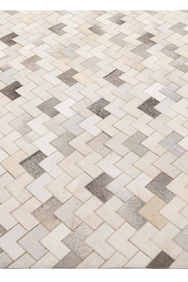 Detail image of 5' 2 x 8' Cowhide - Patchwork Rug