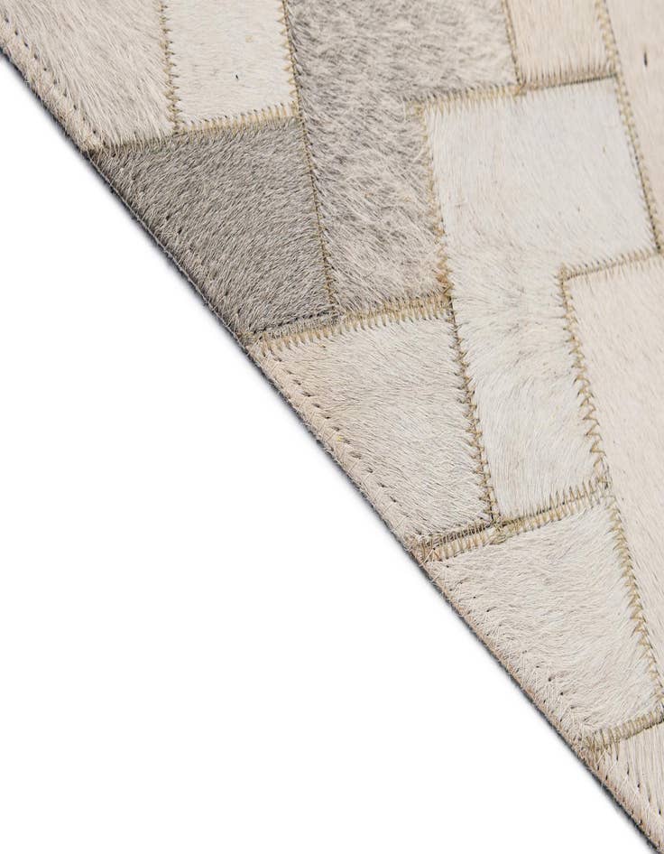 Detail image of 5' 2 x 8' Cowhide - Patchwork Rug