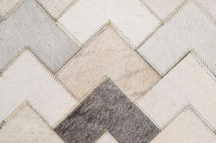 5' 2 x 8' Cowhide - Patchwork Rug