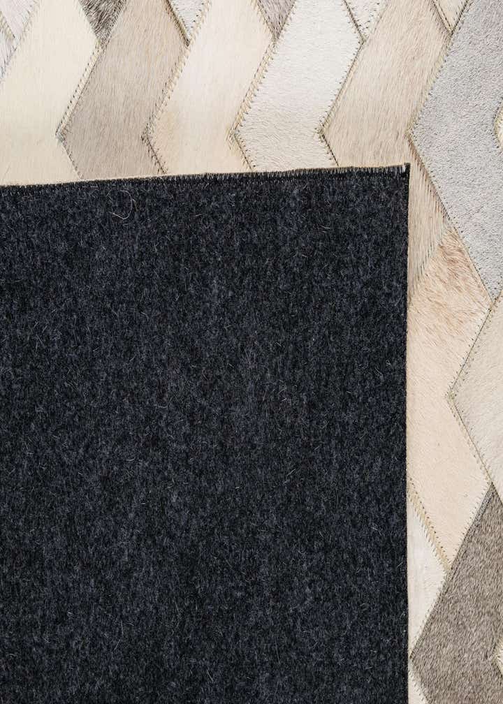 5' 2 x 8' Cowhide - Patchwork Rug