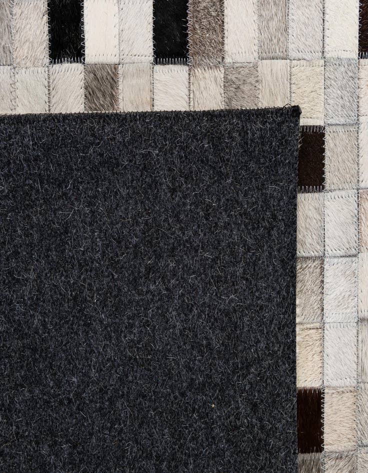 Detail image of 5' x 7' 11 Cowhide - Patchwork Rug